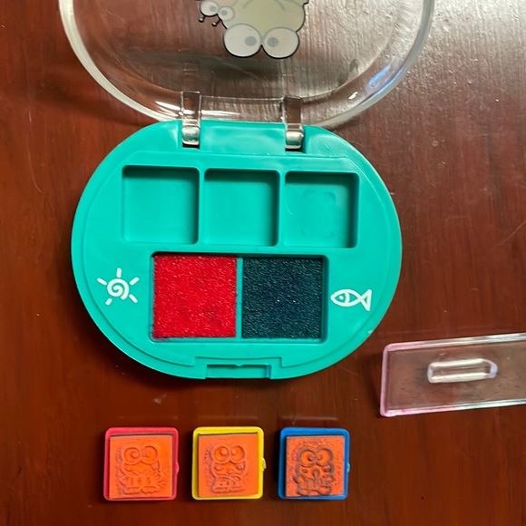 Lot of Keroppi items. Discontinued character. Most still in original wrapping. - Picture 9 of 12